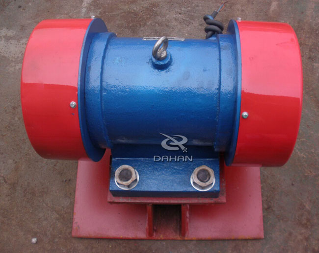 �}(c��ng)�����(d��ng)��